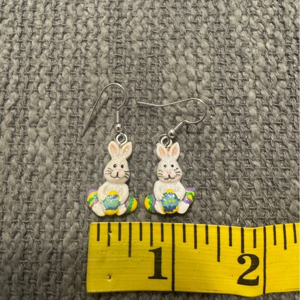 Vintage Cute Bunny Earrings with Easter Egg Design